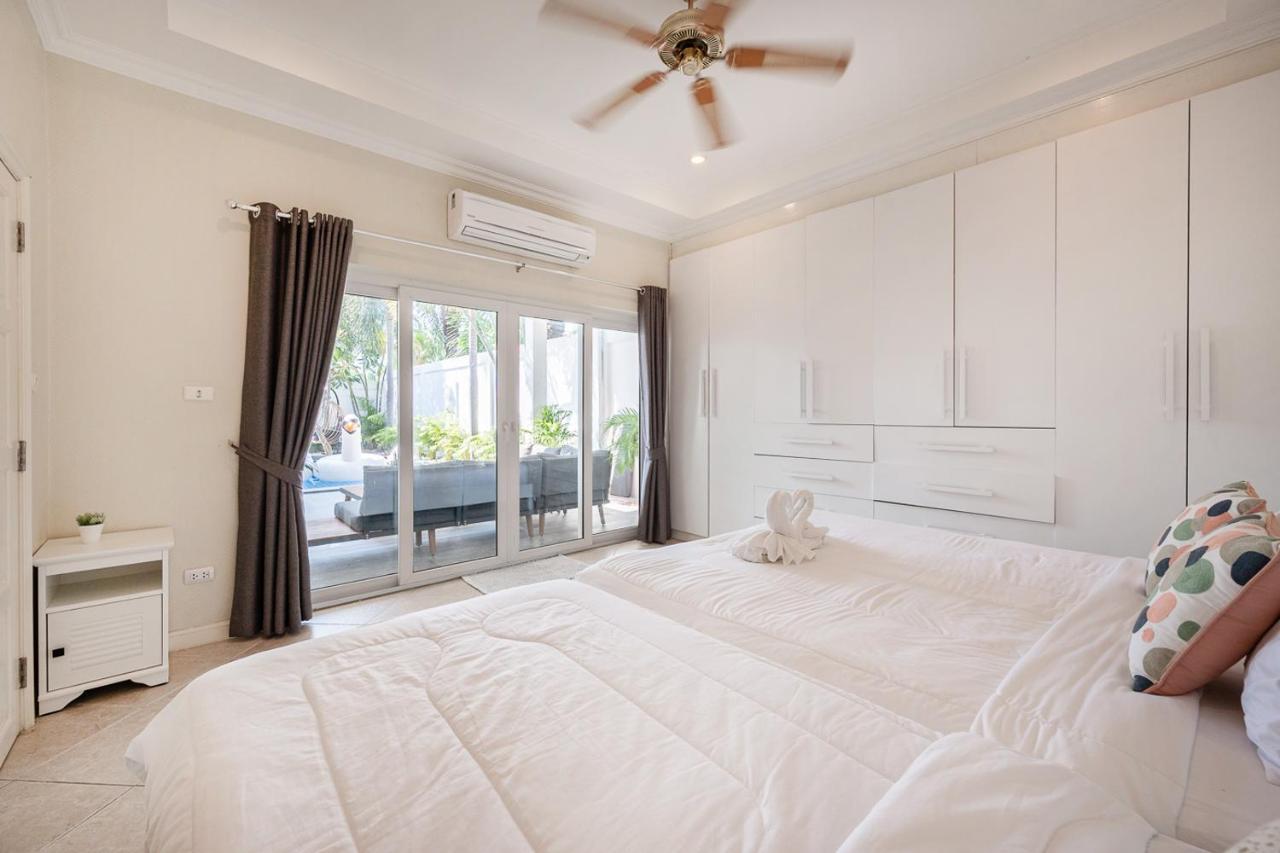 Majestic Residence Pool Villas 2 Bedrooms Private Beach 파타야 외부 사진